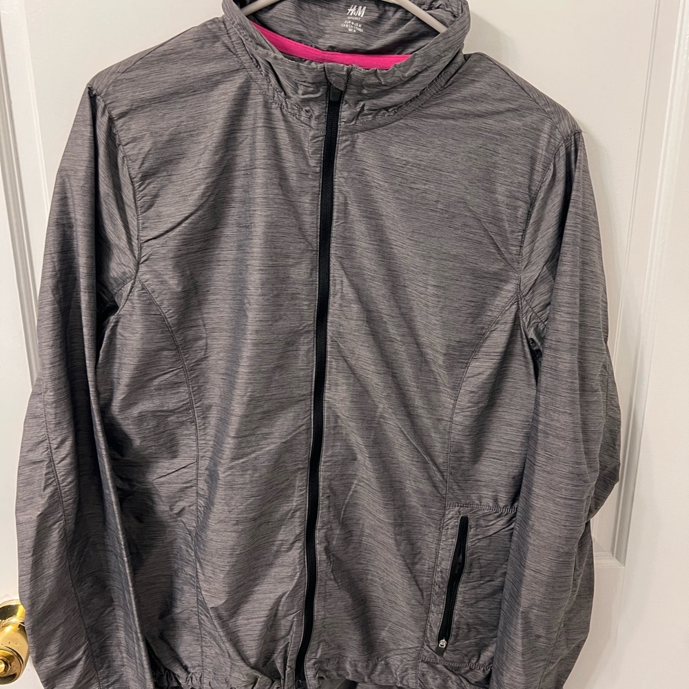 Womens windbreaker